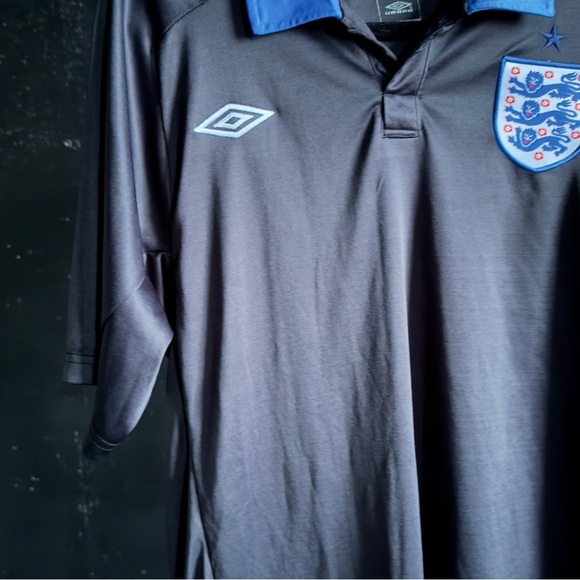 Vintage UMBRO England Football Away Jersey 2012-2013 - Picture 4 of 13